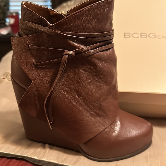 BCBG Generation boots - Picture 3 of 5